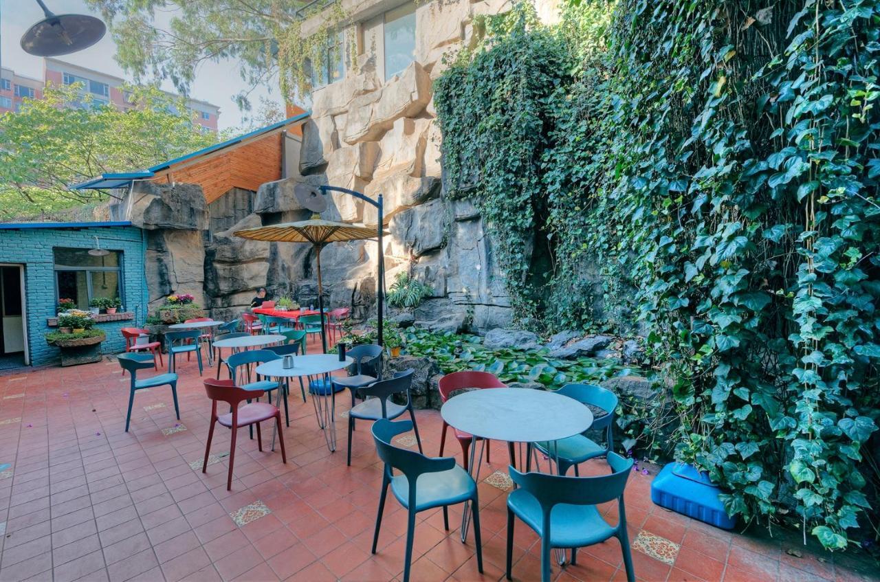 Kunming Upland International Youth Hostel Exterior foto