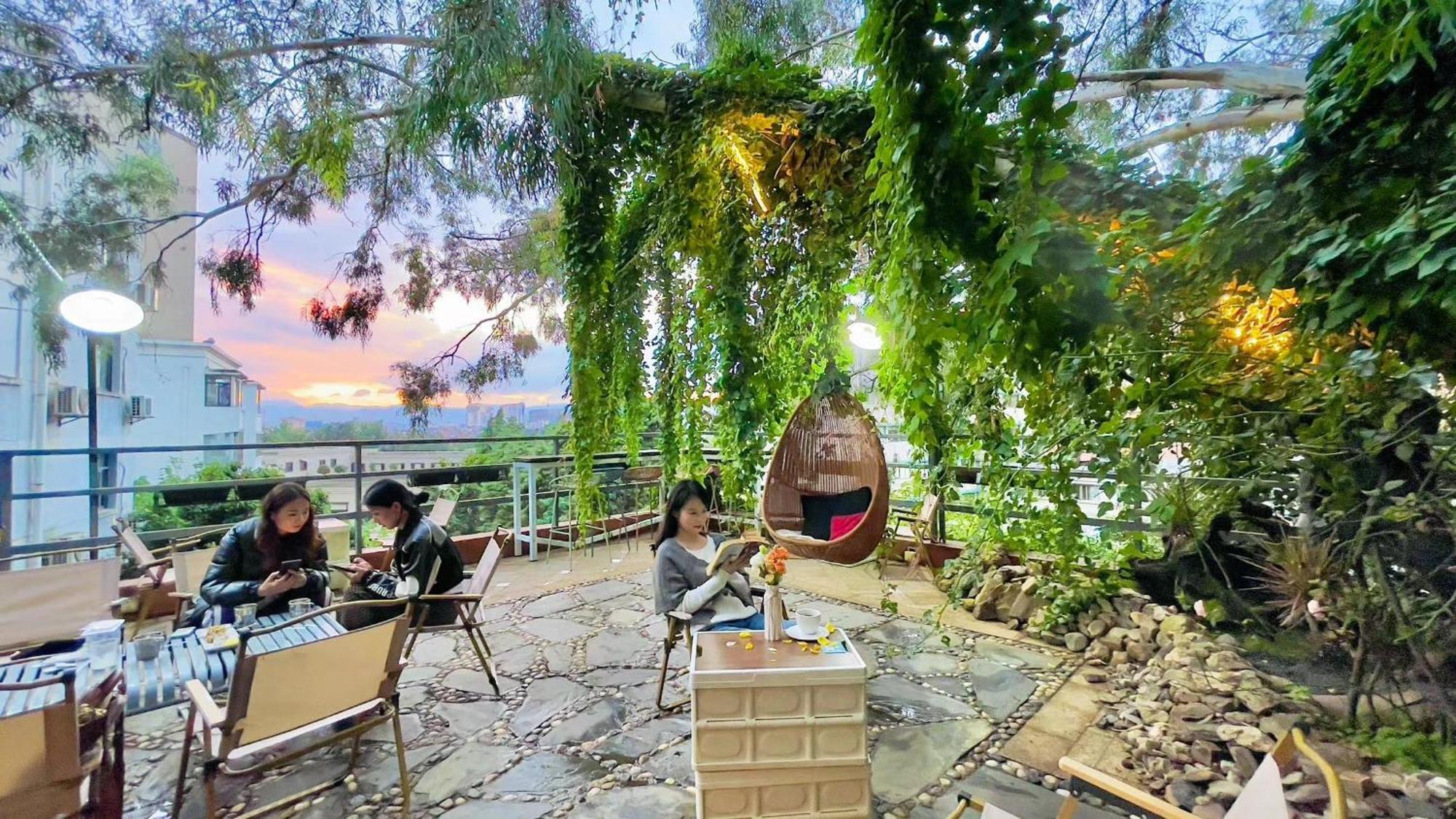 Kunming Upland International Youth Hostel Exterior foto